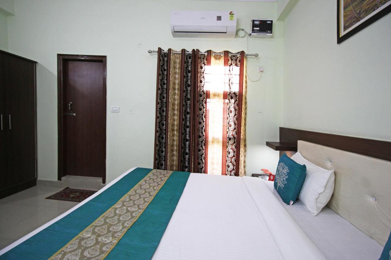 Oyo 5424 Pushpanjali Residency Hotel Dehradun Exterior foto